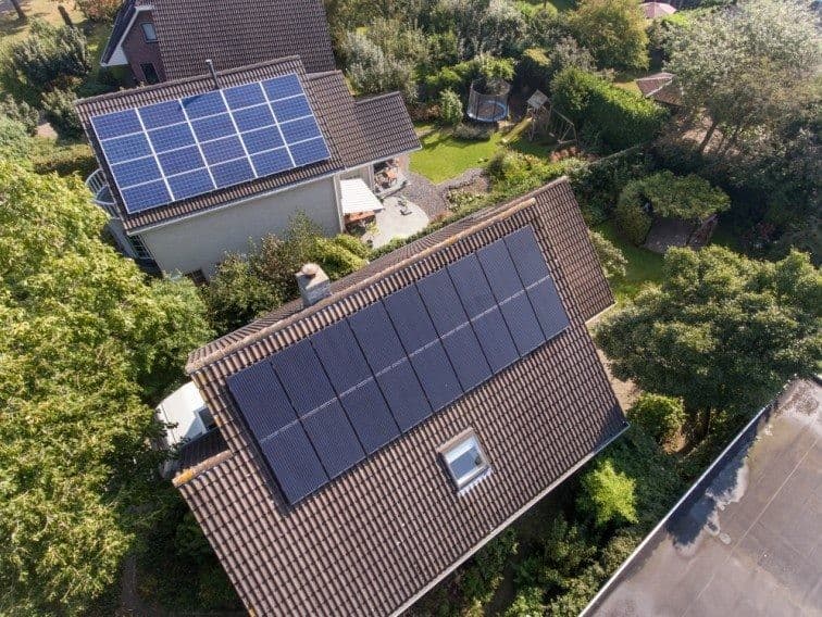 Zwarte Zonnepanelen